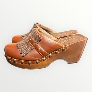 Vintage Mudd Brown Leather Mules with Gold Studs